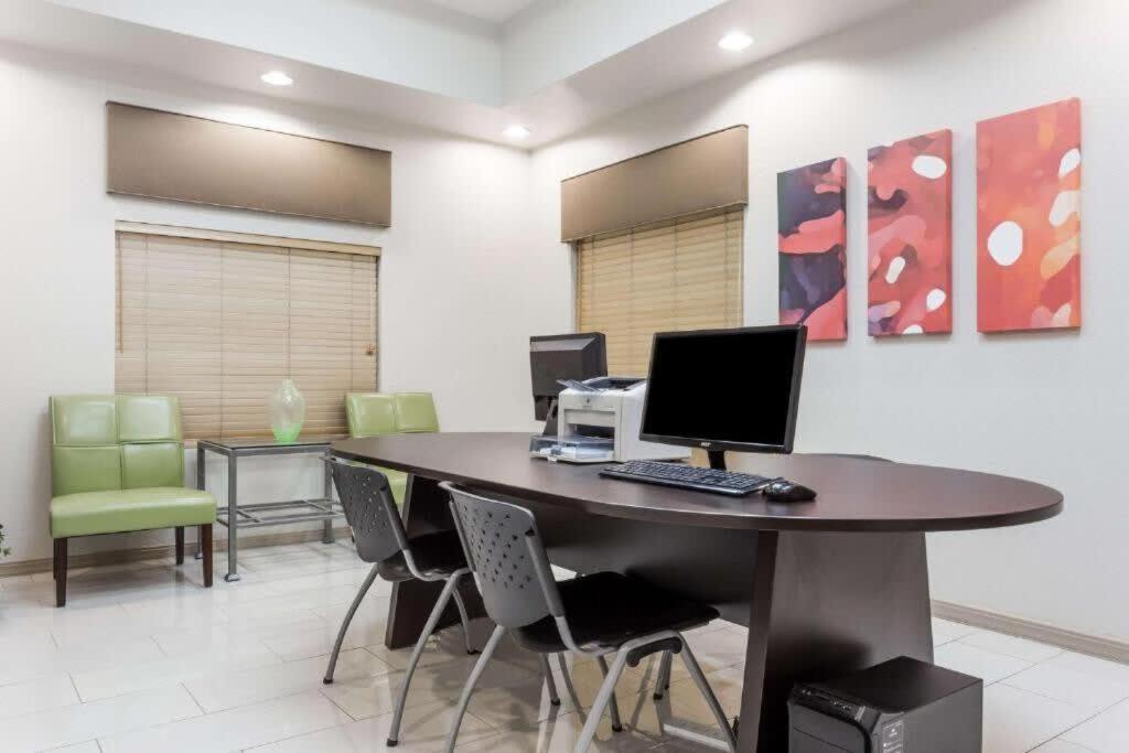 Promo 1bd 1ba Apartment *