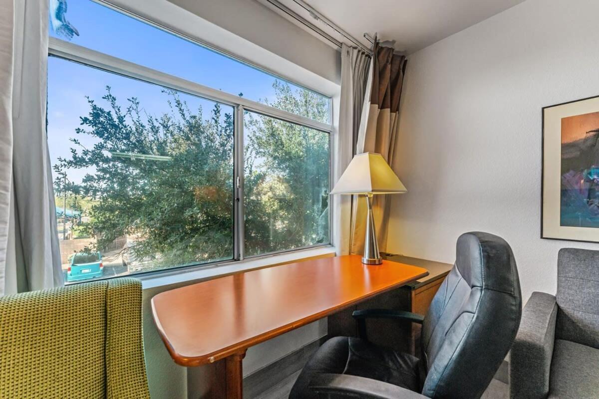 Apartment Promo 1bd 1ba